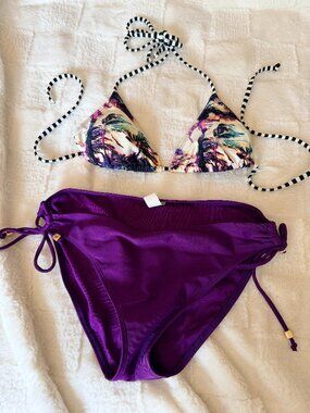 Eye-Catching Tropical ROXY SWIM Bikini Set Gold Embellished Bottom size Medium